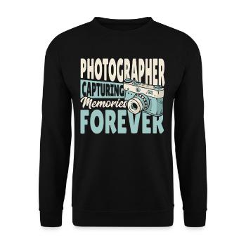 Photographer Capturing Memories Forever - Unisex Pullover - Schwarz - Vorne - Alina (178cm) & Michal (187cm)