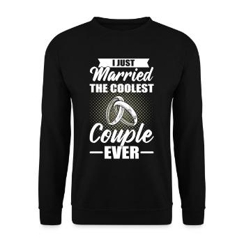 I Just Married The Coolest Couple Ever Wedding - Unisex Sweatshirt - black - Front - Alina (178cm) & Michal (187cm)