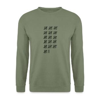tage_zaehlen_82 - Unisex Pullover - Armeegrün - Vorne - Alina (178cm) & Michal (187cm)