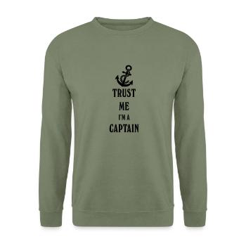 trust me im a captain - Unisex Pullover - Armeegrün - Vorne - Alina (178cm) & Michal (187cm)