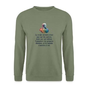 T-shirts Stoïcisme : L'inspiration à portée de soi - Sweat-shirt Unisexe - vert militaire - Devant - Alina (178cm) & Michal (187cm)