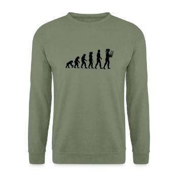 Lyravolution - Unisex Pullover - Armeegrün - Vorne - Alina (178cm) & Michal (187cm)