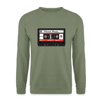 MAISON DE MUSIQUE CASSETTE - Sweat-shirt Unisexe - vert militaire - Devant - Alina (178cm) & Michal (187cm)
