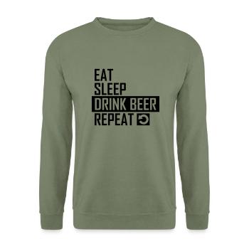 drink beer - Unisex Pullover - Armeegrün - Vorne - Alina (178cm) & Michal (187cm)