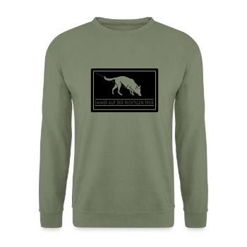 Fährtenhund - Unisex Pullover - Armeegrün - Vorne - Alina (178cm) & Michal (187cm)