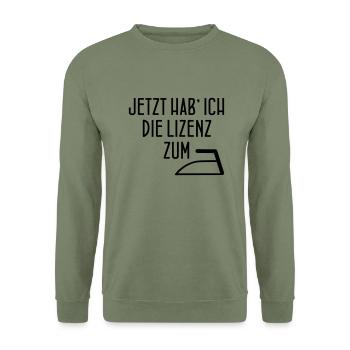 LICENCE TO IRON - Unisex Sweatshirt - army green - Front - Alina (178cm) & Michal (187cm)