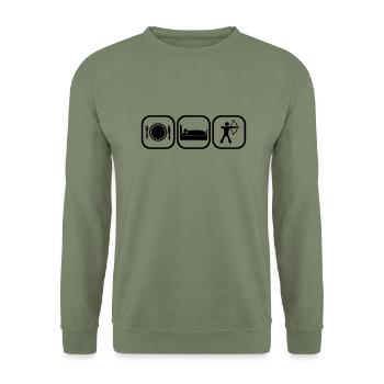 EAT SLEEP ARCHERY BOGENSCHÜTZE - Unisex Pullover - Armeegrün - Vorne - Alina (178cm) & Michal (187cm)