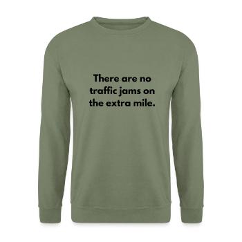 Es gibt keine Staus auf der Extrameile inspirierend - Unisex Pullover - Armeegrün - Vorne - Alina (178cm) & Michal (187cm)