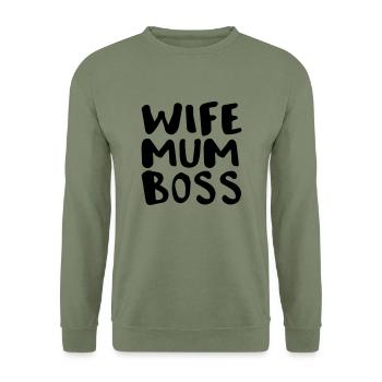 Wife mum boss - Unisex Pullover - Armeegrün - Vorne - Alina (178cm) & Michal (187cm)