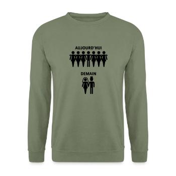 Aujourd’hui - Demain - Unisex Pullover - Armeegrün - Vorne - Alina (178cm) & Michal (187cm)