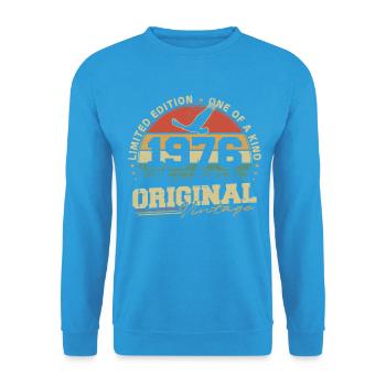 Original 1976 Vintage Born Retro Birthday - Unisex Sweatshirt - sea blue - Front - Alina (178cm) & Michal (187cm)