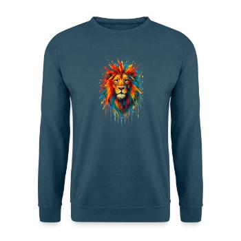 Farbenfroher Wildlöwe – Kunstfarben springen hervor - Unisex Pullover - Meeresblau - Vorne - Alina (178cm) & Michal (187cm)