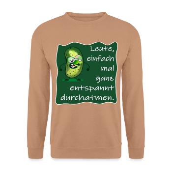 GEWÜRZGURKE GURKE ENTSPANNUNG YOGA ATMUNG - Unisex Pullover - Mocca - Vorne - Alina (178cm) & Michal (187cm)