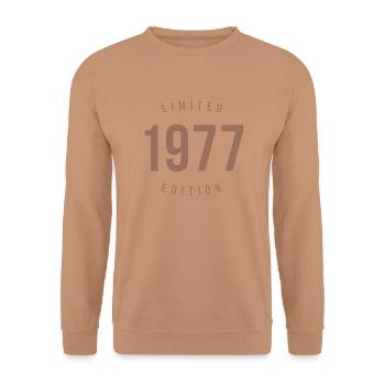 1977 Édition limitée Style rétro Cadeau d’anniversaire - Sweat-shirt Unisexe - moka - Devant - Alina (178cm) & Michal (187cm)