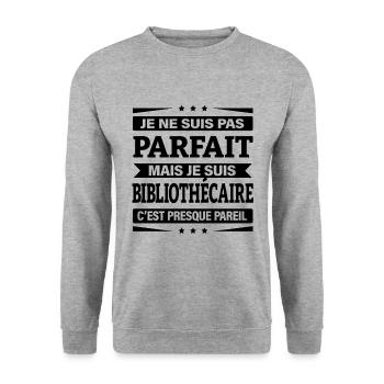 JE SUIS BIBLIOTHÉCAIRE - Sweat-shirt Unisexe - gris chiné - Devant - Alina (178cm) & Michal (187cm)