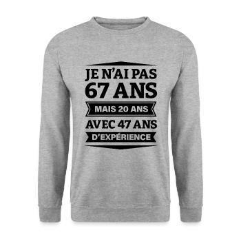 ANNIVERSAIRE 67 ANS AVEC 47 ANS D'EXPÉRIENCE - Sweat-shirt Unisexe - gris chiné - Devant - Alina (178cm) & Michal (187cm)
