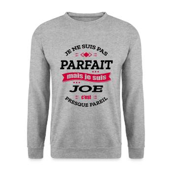 JOE PARFAIT - PRENOM JOE - Sweat-shirt Unisexe - gris chiné - Devant - Alina (178cm) & Michal (187cm)