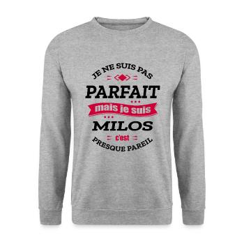 MILOS PARFAIT - PRENOM MILOS - Sweat-shirt Unisexe - gris chiné - Devant - Alina (178cm) & Michal (187cm)