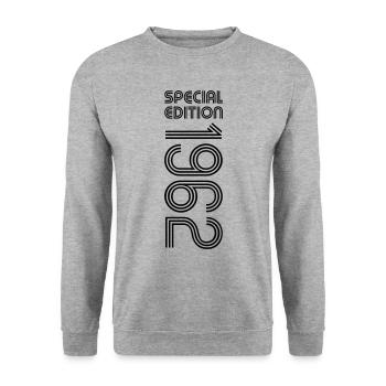 Édition spéciale 1962 - Anniversaire 1962 Changement de couleur - Sweat-shirt Unisexe - gris chiné - Devant - Alina (178cm) & Michal (187cm)
