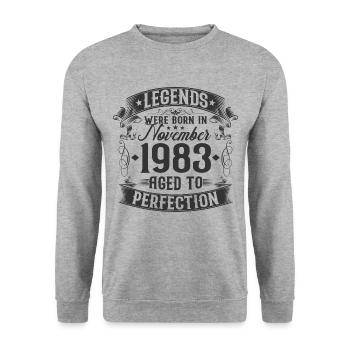 Novembre né en 1983 Legends Birthday - Sweat-shirt Unisexe - gris chiné - Devant - Alina (178cm) & Michal (187cm)