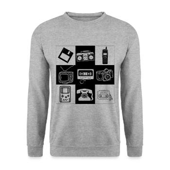 90er Jahre - Diskette Telefon Kassette - Unisex Pullover - Weißgrau meliert - Vorne - Alina (178cm) & Michal (187cm)