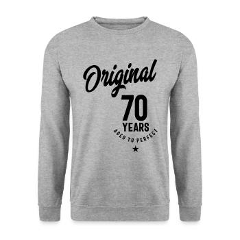 70 Jahre altes Geschenk | 70. Geburtstagsgeschenkideen - Unisex Pullover - Weißgrau meliert - Vorne - Alina (178cm) & Michal (187cm)