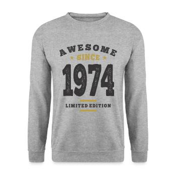 Awesome Since 1974 - 48th birthday Retro Classic - Unisex Sweatshirt - salt & pepper - Front - Alina (178cm) & Michal (187cm)