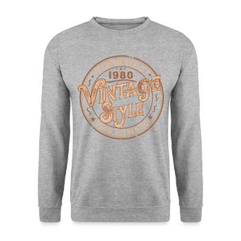 Jahrgang 1980er Retro 1980er Jahre Geburtstagsgeschenk - Unisex Pullover - Weißgrau meliert - Vorne - Alina (178cm) & Michal (187cm)