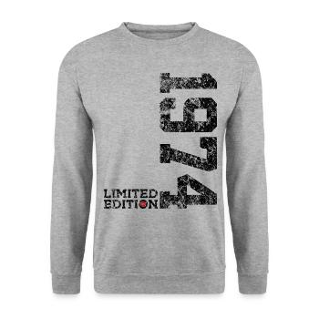 52ND BIRTHDAY 52 YEARS LIMITED EDITION 1974 - Unisex Sweatshirt - salt & pepper - Front - Alina (178cm) & Michal (187cm)