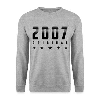 Année de naissance originale 2007 | Couleur modifiable - Sweat-shirt Unisexe - gris chiné - Devant - Alina (178cm) & Michal (187cm)