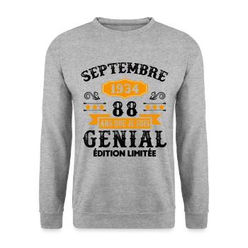 88 Ans Anniversaire Vintage Né(e) Septembre 1934 - Sweat-shirt Unisexe - gris chiné - Devant - Alina (178cm) & Michal (187cm)