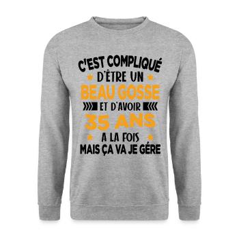Beau Gosse et D'avoir 35 Ans Cadeau d'anniversaire - Sweat-shirt Unisexe - gris chiné - Devant - Alina (178cm) & Michal (187cm)