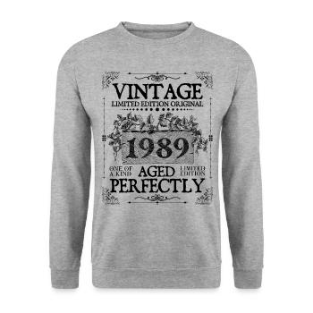 1989 | Vintage Aged Perfectly since 1989 birthday - Unisex Sweatshirt - salt & pepper - Front - Alina (178cm) & Michal (187cm)