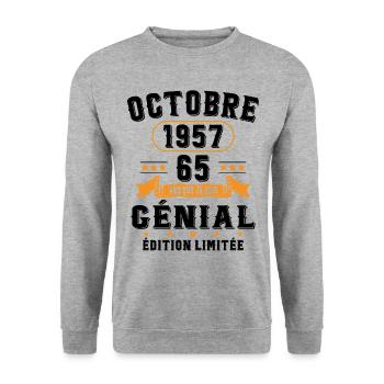 65 Ans Anniversaire Vintage Né(e) en Octobre 1957 - Sweat-shirt Unisexe - gris chiné - Devant - Alina (178cm) & Michal (187cm)