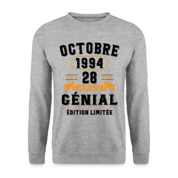 28 Ans Anniversaire Vintage Né(e) en Octobre 1994 - Sweat-shirt Unisexe - gris chiné - Devant - Alina (178cm) & Michal (187cm)