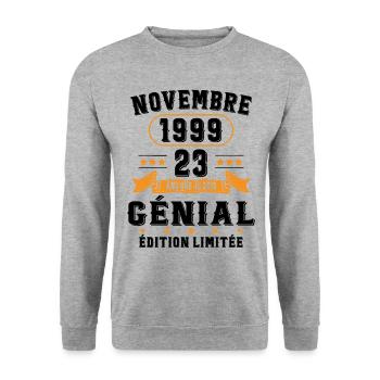 23 Ans Anniversaire Vintage Né(e) en Novembre 1999 - Sweat-shirt Unisexe - gris chiné - Devant - Alina (178cm) & Michal (187cm)