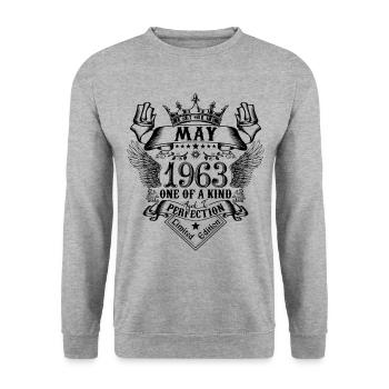 Geburtstag Mai 1963 geboren im Mai 1963 - Unisex Pullover - Weißgrau meliert - Vorne - Alina (178cm) & Michal (187cm)