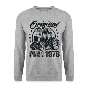 Original 1978 Birthday 1978 Farmer Tractor - Unisex Sweatshirt - salt & pepper - Front - Alina (178cm) & Michal (187cm)