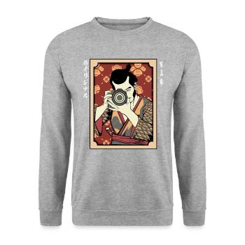 Kimono Kamera Portrait - Unisex Pullover - Weißgrau meliert - Vorne - Alina (178cm) & Michal (187cm)