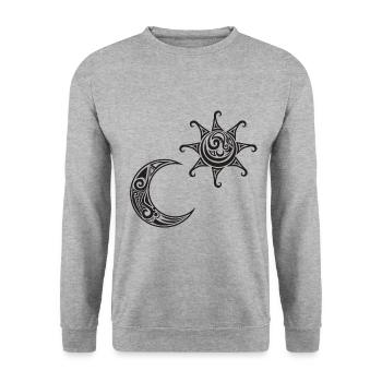 Sonne und Mond Tattoo Design - Unisex Pullover - Weißgrau meliert - Vorne - Alina (178cm) & Michal (187cm)