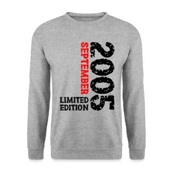 2005 September Limited Edition 18. Geburtstag Deko - Unisex Pullover - Weißgrau meliert - Vorne - Alina (178cm) & Michal (187cm)
