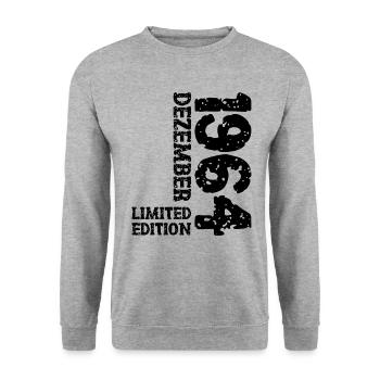 1964 December Limited Edition 59th Birthday Decoration - Unisex Sweatshirt - salt & pepper - Front - Alina (178cm) & Michal (187cm)