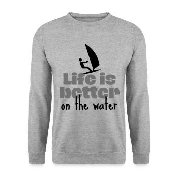 Windsurfen: Das Leben auf dem Wasser ist besser. - Unisex Pullover - Weißgrau meliert - Vorne - Alina (178cm) & Michal (187cm)