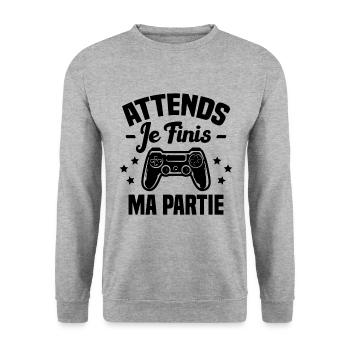 Attends je finis ma partie humour cadeau - Sweat-shirt Unisexe - gris chiné - Devant - Alina (178cm) & Michal (187cm)