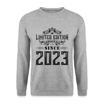 Édition limitée 2023 - Sweat-shirt Unisexe - gris chiné - Devant - Alina (178cm) & Michal (187cm)
