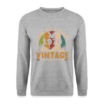 Vintage 1970 Cadeau D'anniversaire - Sweat-shirt Unisexe - gris chiné - Devant - Alina (178cm) & Michal (187cm)