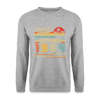 September 1964 Retro Vintage Geburtstagsgeschenk - Unisex Pullover - Weißgrau meliert - Vorne - Alina (178cm) & Michal (187cm)