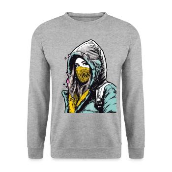 Kapuzenfrau trägt eine Gesichtsmaske mit einem gelben - Unisex Pullover - Weißgrau meliert - Vorne - Alina (178cm) & Michal (187cm)