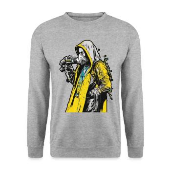 Kapuzenfrau trägt eine Gesichtsmaske mit einem gelben - Unisex Pullover - Weißgrau meliert - Vorne - Alina (178cm) & Michal (187cm)