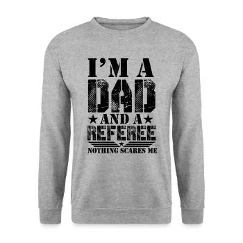 Ich bin ein Vater und ein Schiedsrichter. Nichts m - Unisex Pullover - Weißgrau meliert - Vorne - Alina (178cm) & Michal (187cm)